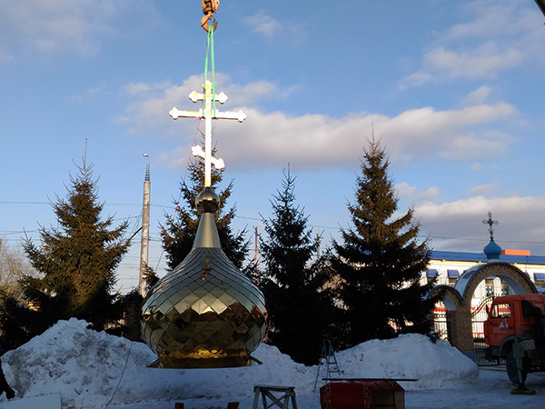 Установка креста на купол храма P_20180222_160626_600.jpg