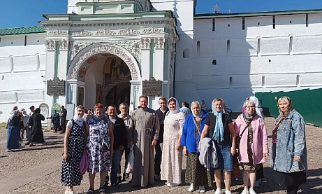 Воспитанники воскресной школы и прихожане нашего храма посетили святые места Московской области