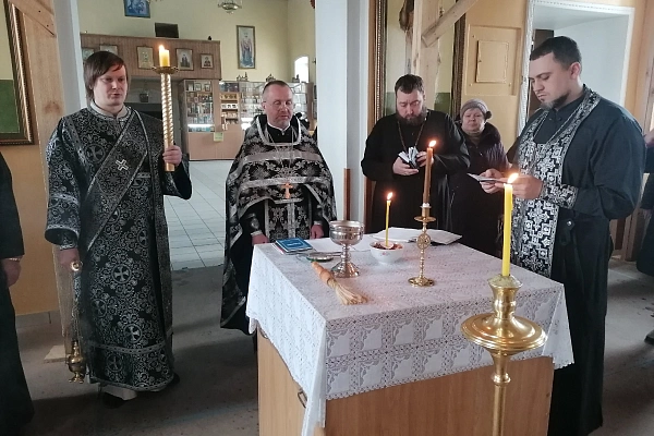 Служба в понедельник первой седмицы Великого поста