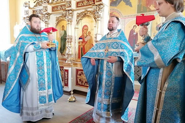 Празднование Благовещение Богородицы