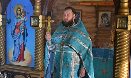 Протоиерей Антоний Шварёв совершил литургию в храме в честь иконы Божией Матери "Взыскание погибших" при исправительной колонии №7