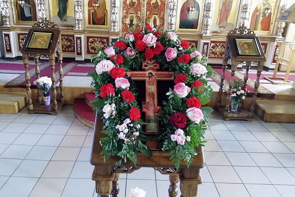 Праздник Воздвижения Животворящего Креста Господня