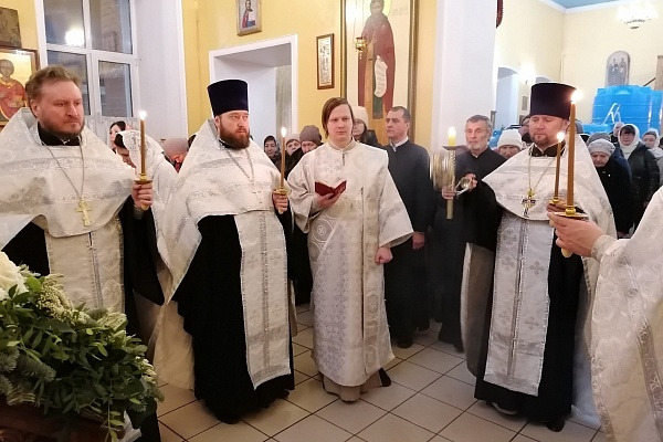 Всенощное бдение в канун Крещения Господня