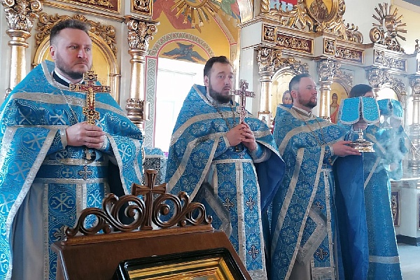 Празднование Благовещение Богородицы