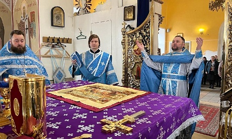 Празднование Похвалы Пресвятой Богородицы