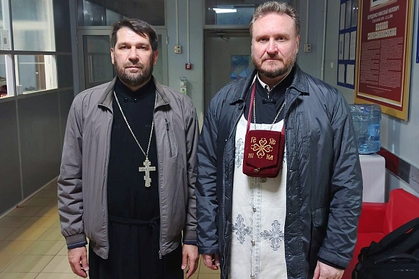 Священники посетили раненых участников СВО в военном госпитале Пензы