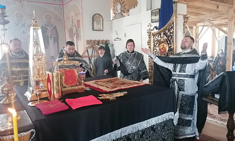 Протоиерей Александр Филиппов совершил Литургию Преждеосвященных Даров