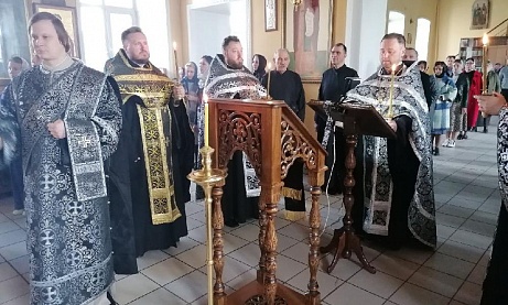Вечерня с чином Пассии