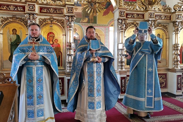 Праздник Покров Пресвятой Богородицы