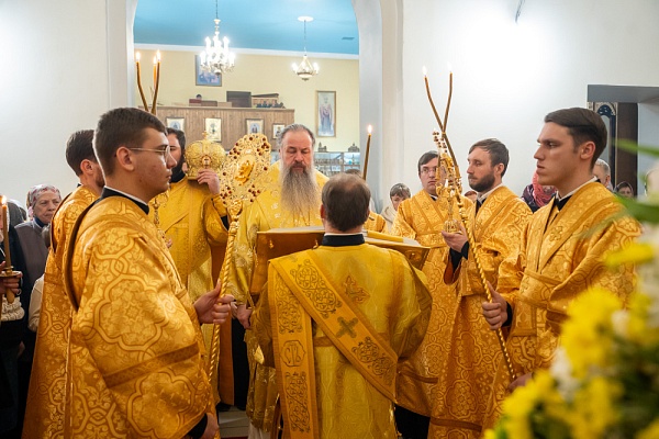 В канун престольного праздника митрополит Серафим совершил всенощное бдение в нашем храме