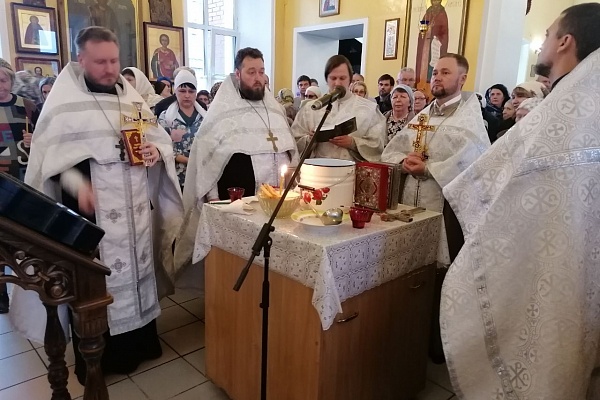 Протоиерей Александр Филиппов совершил Таинство Соборования