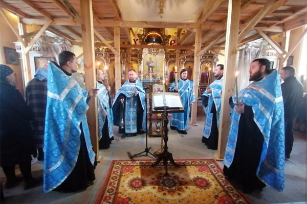 Богослужение в канун Субботы Акафиста