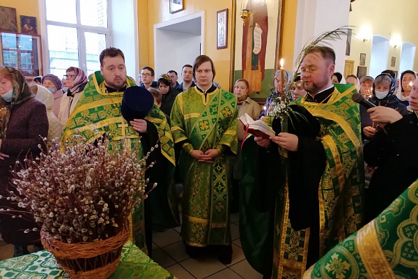 Всенощное бдение в канун Входа Господня в Иерусалим