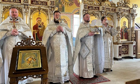 Литургия в Лазареву субботу
