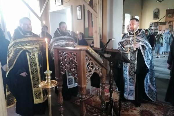 Вечерня с чином Пассии