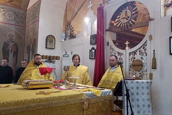 Богослужения в Неделю 27-ю по Пятидесятнице