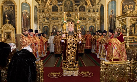 В праздник Собора новомучеников и исповедников Церкви Русской митрополит Серафим принял поздравления с днем Ангела