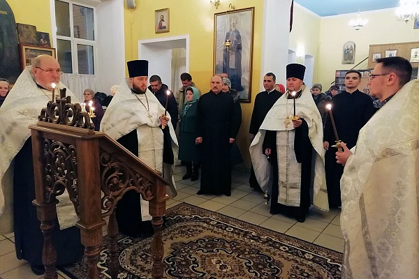 Празднование Собора Архистратига Михаила и прочих Небесных Сил бесплотных