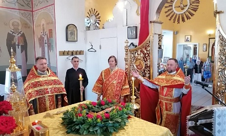 Всенощное бдение в канун праздника Происхождение Честных Древ Животворящего Креста Господня