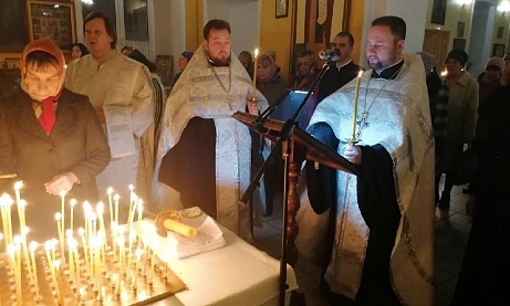 Вечернее богослужение в канун Димитриевской родительской субботы 