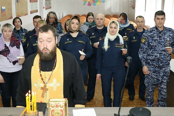 Протоиерей Антоний Шварев совершил Таинство Соборования в региональном УФСИН