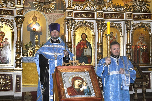 Всенощное бдение в канун празднования Казанской иконе Божией Матери