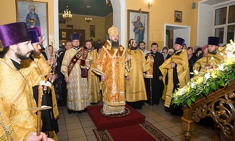 В канун престольного праздника митрополит Серафим возглавил всенощное бдение в нашем храме