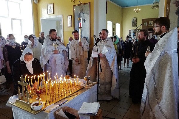 Троицкая родительская суббота