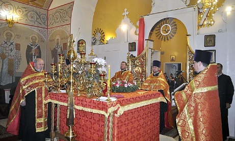 Всенощное бдение в канун празднования Воздвижения Животворящего Креста Господня