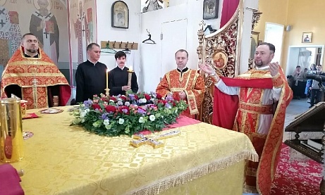 Вечернее богослужение в канун праздника Происхождение Честных Древ Животворящего Креста Господня
