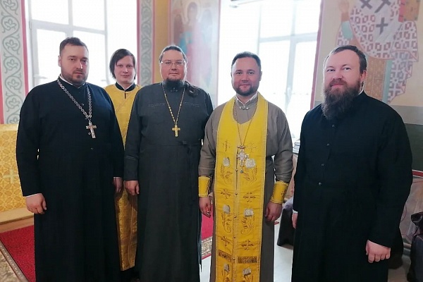 Неделя о мытаре и фарисее