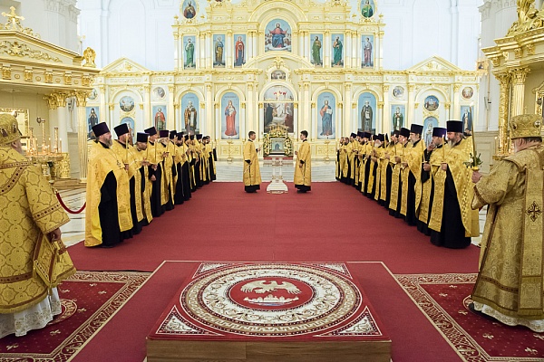 Протоиерей Александр Филиппов сослужил архиереям за всенощным бдением в Спасском кафедральном соборе 