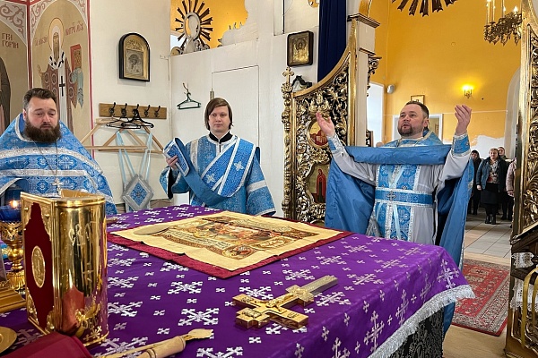 Празднование Похвалы Пресвятой Богородицы