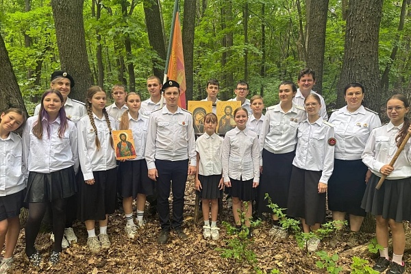 Воспитанники воскресной школы "Азбука веры" участвовали в походе «Лесной Город»