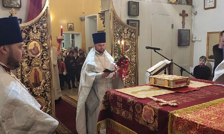 В праздник Светлого Христова Воскресения протоиерей Александр Филиппов совершил торжественное богослужение в нашем храме