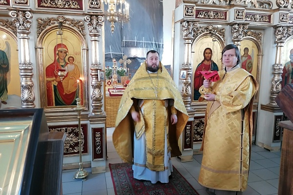 Богослужения в Неделю сыропустную