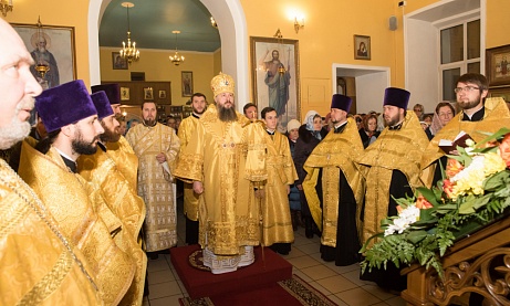 В канун престольного праздника митрополит Серафим возглавил всенощное бдение в нашем храме