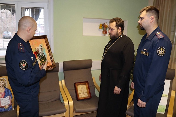 К Богу через икону и картину: Церковь проводит для осужденных уникальный конкурс