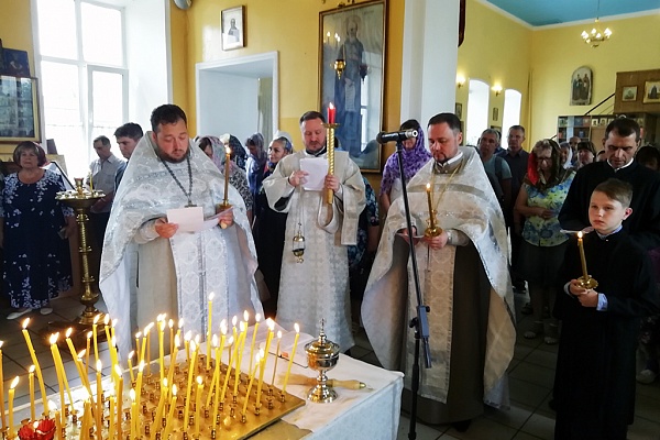 Троицкая родительская суббота