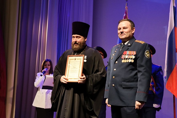 Протоиерею Антонию Швареву объявлена благодарность от директора ФСИН России