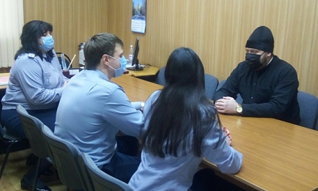 Протоиерей Антоний Шварёв провел духовно-просветительские беседы в уголовно-исполнительной инспекции