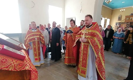 Богослужения в День Победы