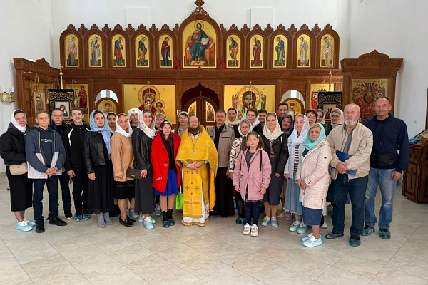 Паломническая поездка в Михайло-Архангельский храм с. Кочетовка