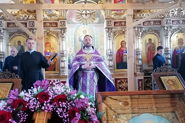 Проповедь протоиерея Александра Филиппова в Неделю Крестопоклонную 23 марта 2025 года