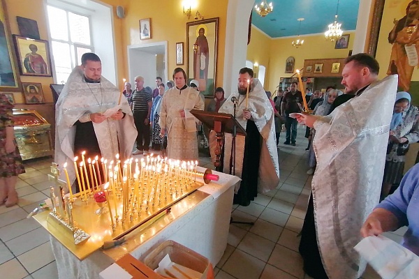Заупокойное богослужение в канун Троицкой родительской субботы