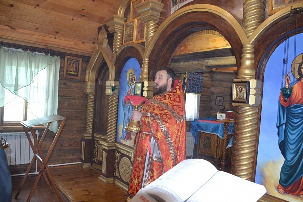 Протоиерей Антоний Шварёв совершил литургию в храме в честь иконы Божией Матери "Взыскание погибших" при исправительной колонии №7