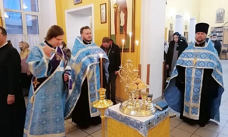 Всенощное бдение в канун праздника Сретение Господне
