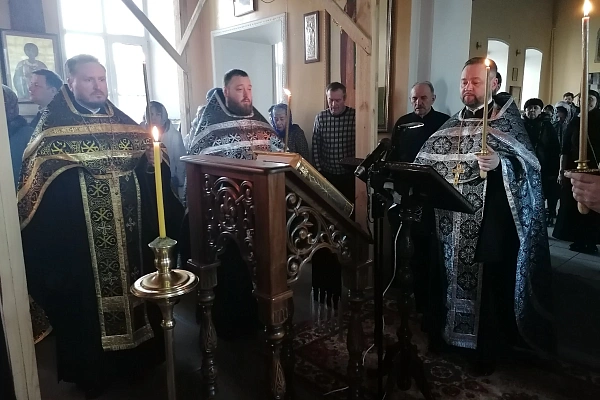 Вечерня с чином Пассии