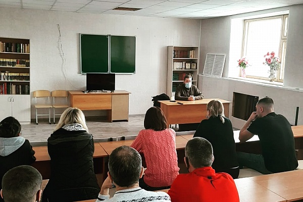 Протоиерей Антоний Шварёв встретился с осуждёнными к принудительным работам