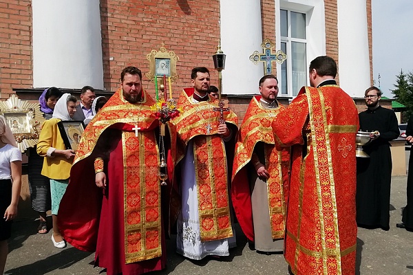 Неделя 3-я по Пасхе, святых жен-мироносиц